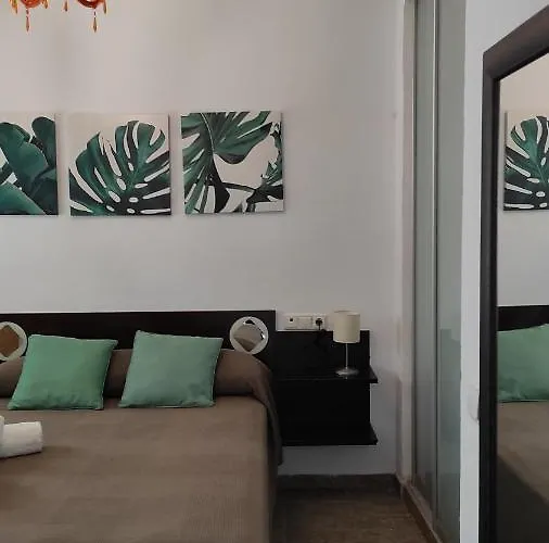 Playa La Caleta Terraza Con Barbacoa * Cádiz